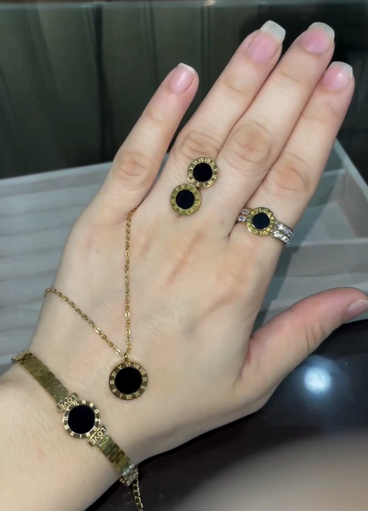 Classic Black and Gold Jewelry Set